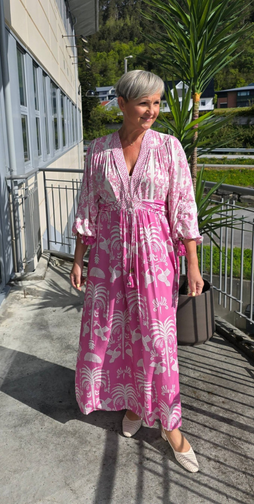 gabriella-dress-pink-shop-by-sorthe