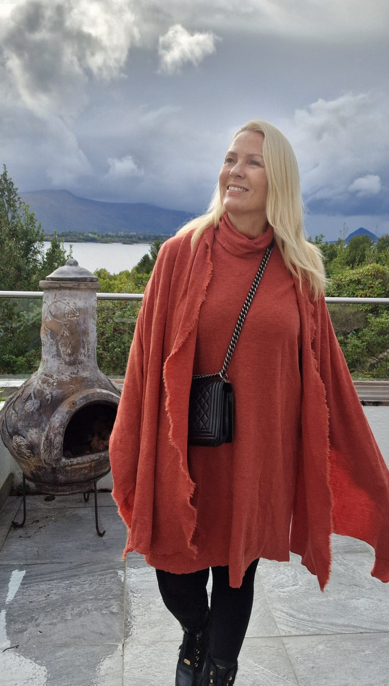 By Basics - høyhalset genserkjole(7019) - terracotta ( orange